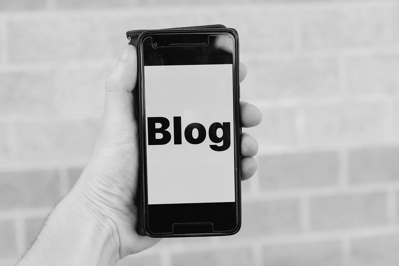 WordPress vs Squarespace for Lawyers and Professional Services — Hosting Captain